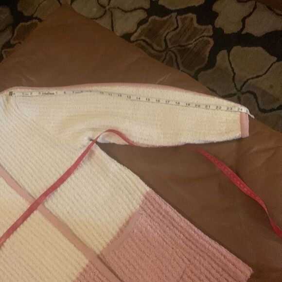 Laura Gayle Large 💯 Acrylic Machine Wash 2 Button Front Pretty In Pink Sweater - Picture 12 of 12